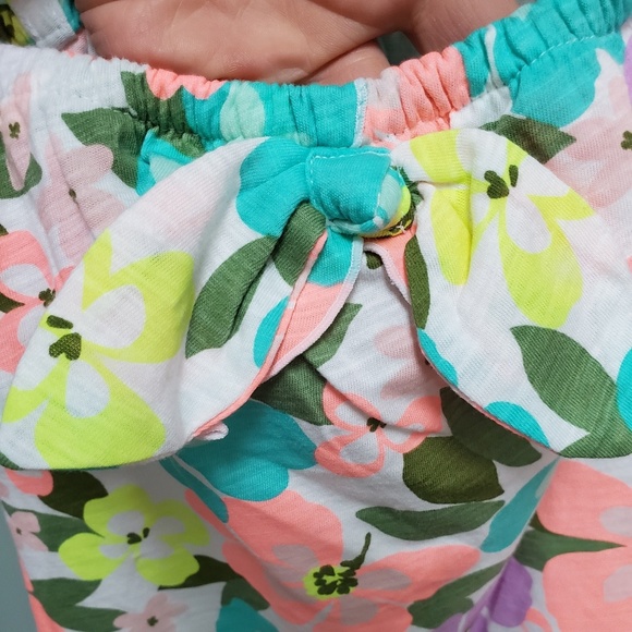 🆕️ Carters floral  top - Picture 3 of 6